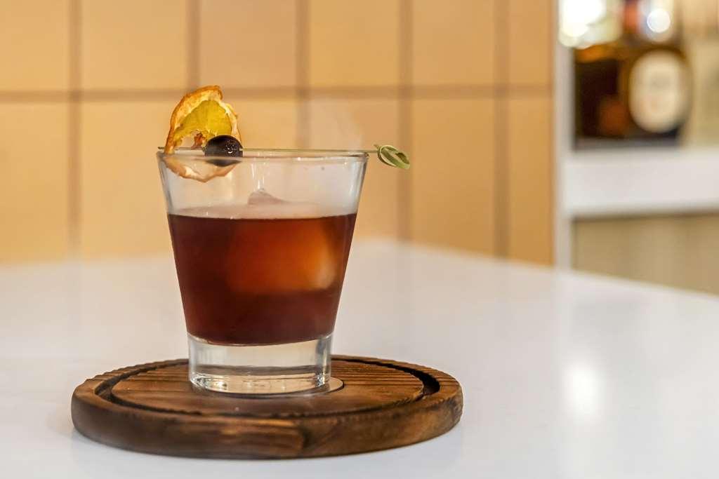 Cambria Hotel Burbank Airport Restoran gambar