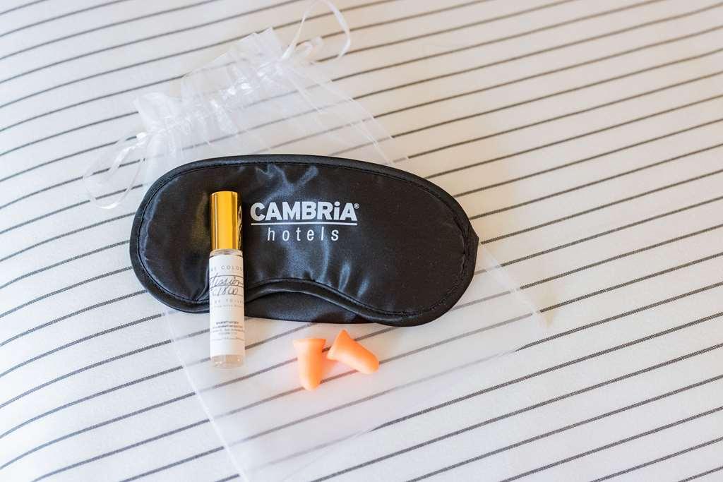 Cambria Hotel Burbank Airport Bilik gambar